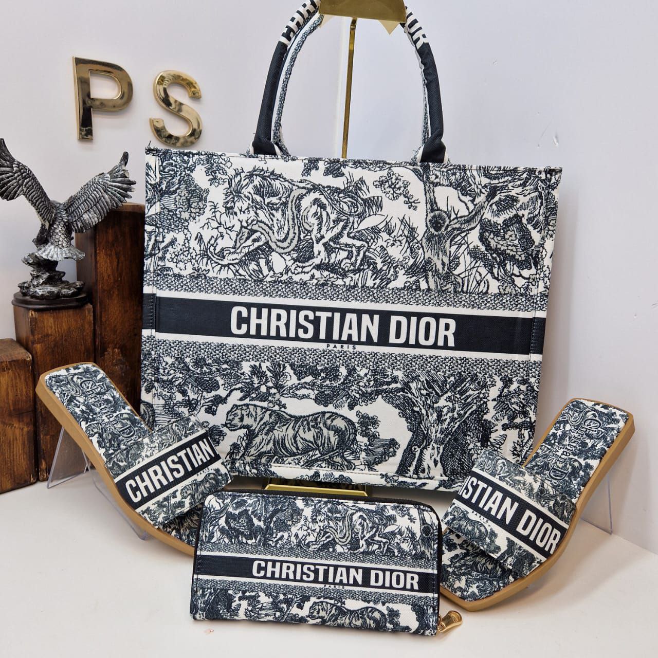 CD - Bag and Slipper Set (v2)