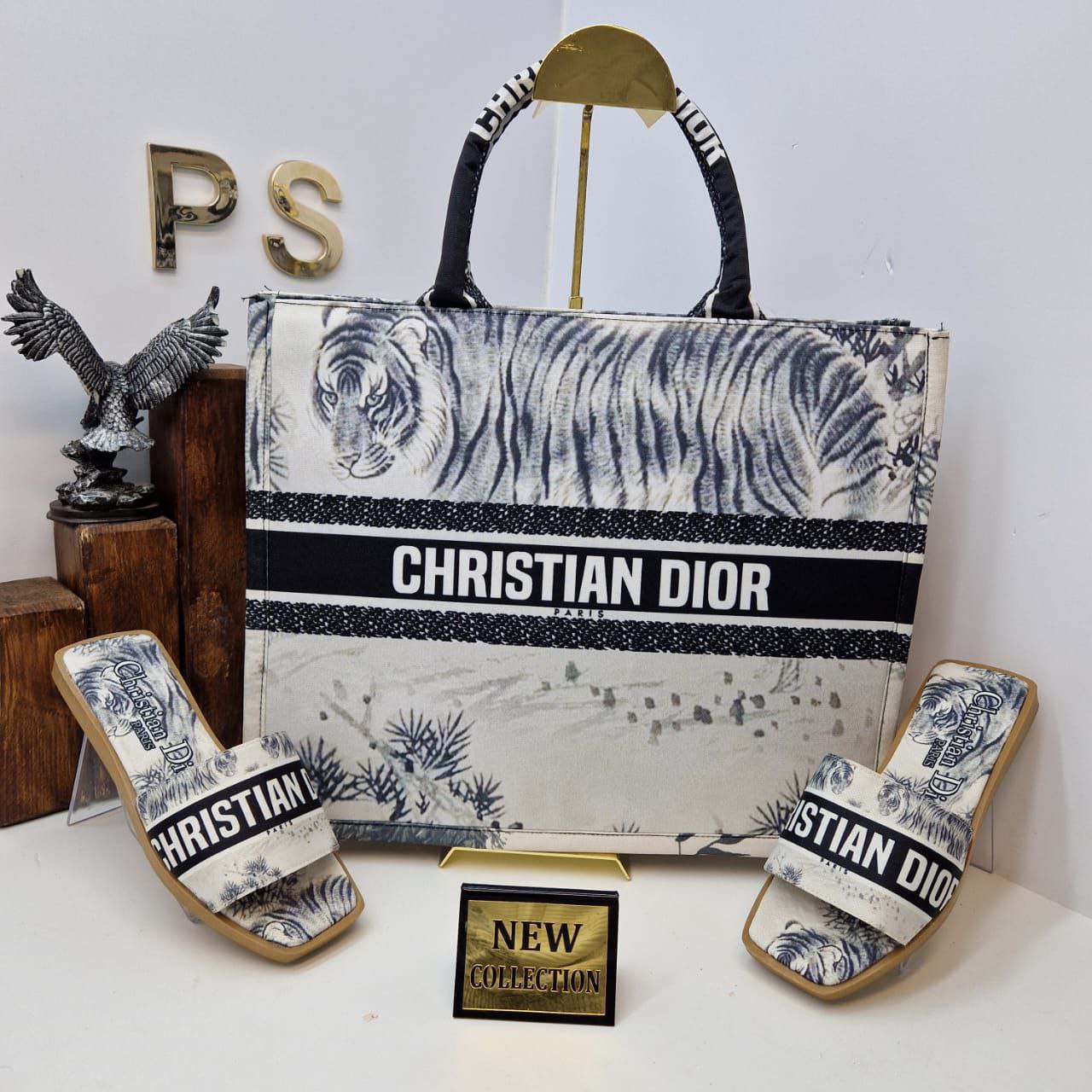 CD - Bag and Slipper Set (v3)