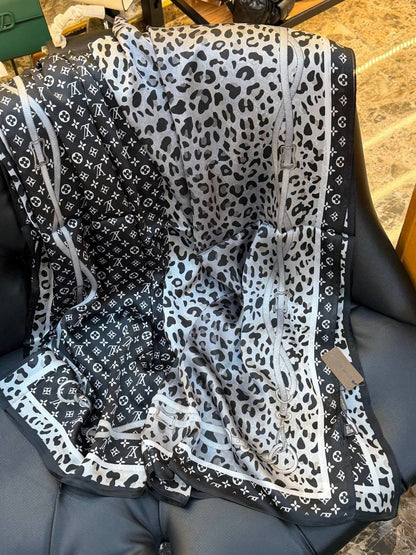 2 shawl and 2 bags