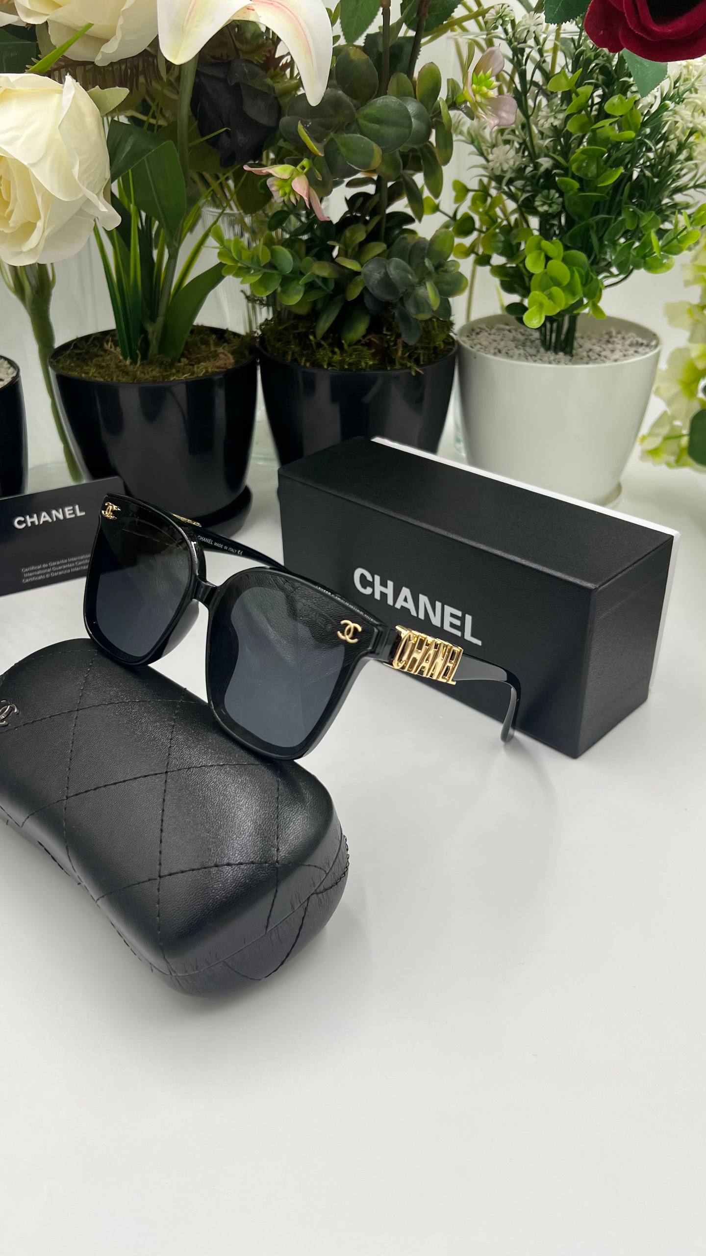 Sunset Bag and Sunglasses
