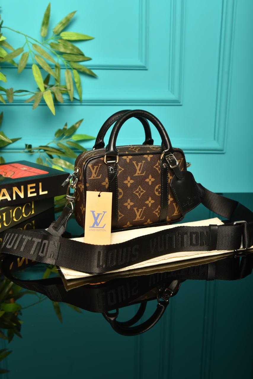 LVS - Nano Porte Documents Voyage