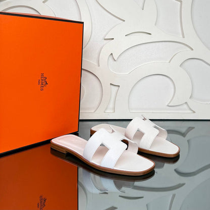 HMS - Oran Slippers (White)