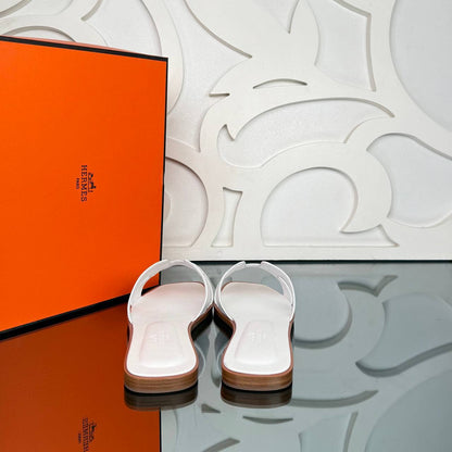 HMS - Oran Slippers (White)