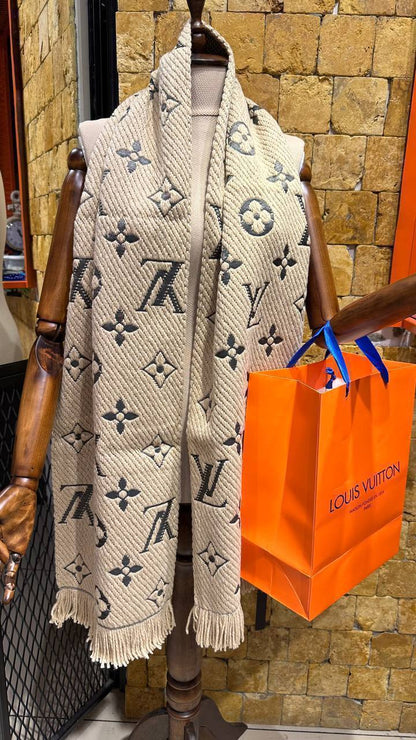 LVS - Shawl