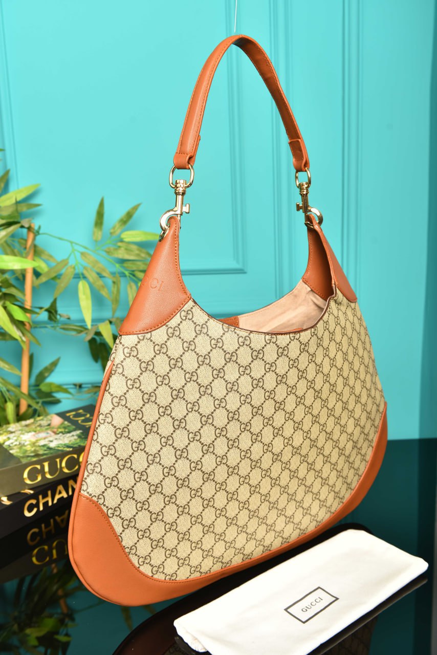 GG - Gucci B Large Shoulder Bag