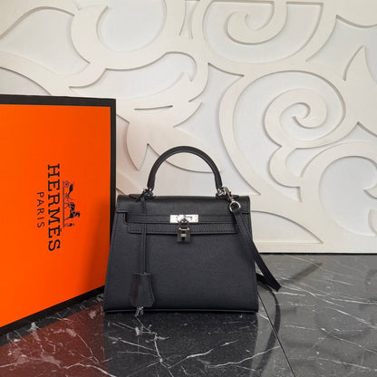 Hms Kelly 22 Bag and Slipper Set